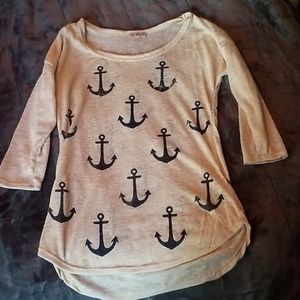 3/3 length sleeve top